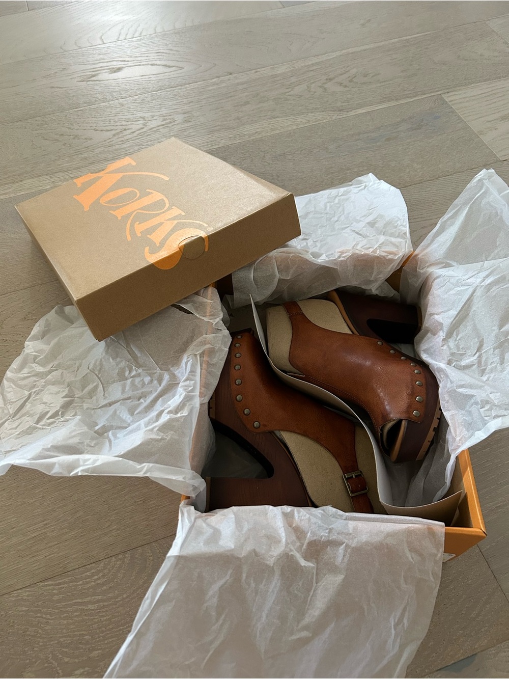Korks Brown and Beige Platform Heels